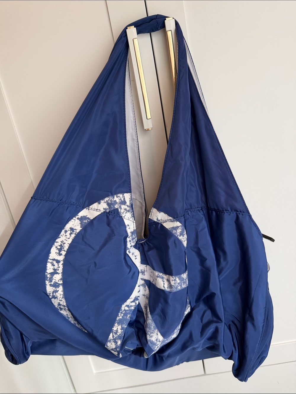 Peace Love World Navy 'I Am Peace' Shoulder Bag - Picture 2 of 7
